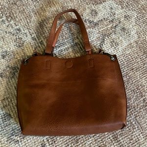 GH bass leather crossbody